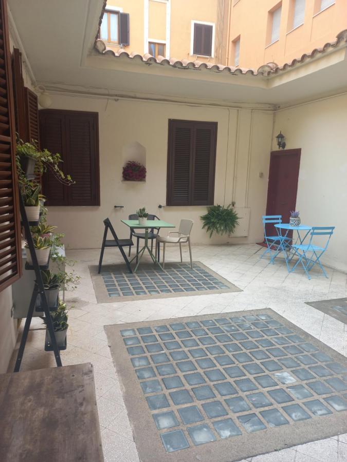 Monolocale Suite Con Terrazzino Рим Екстер'єр фото