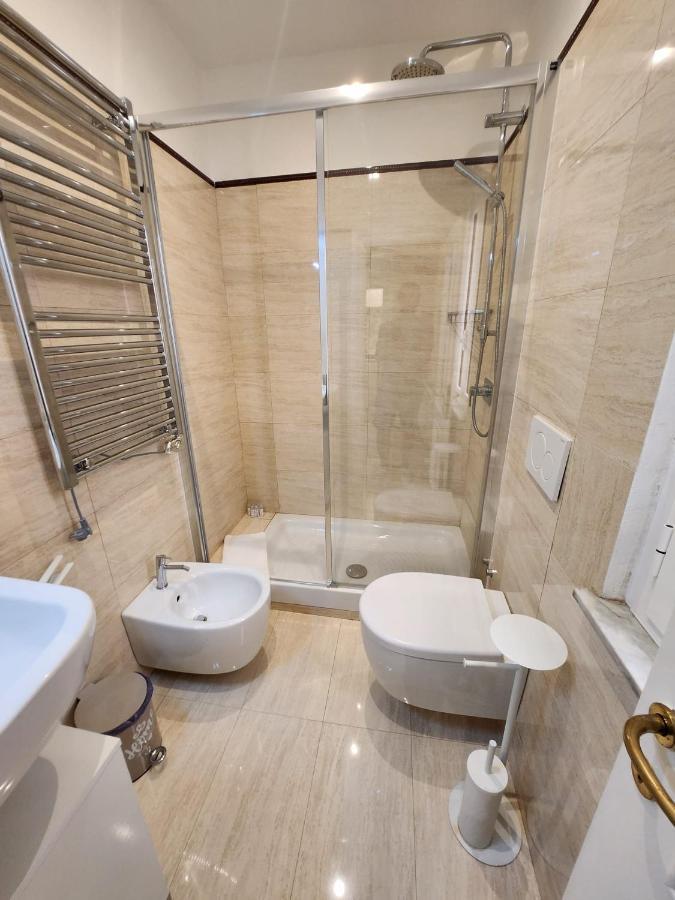 Monolocale Suite Con Terrazzino Рим Екстер'єр фото